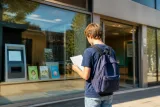 Jusqu'à 160 € pour un bac : quelles banques versent une prime aux bacheliers en 2026
