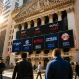 Wall Street ouvre en légère baisse avant des résultats clés et des mouvements sectoriels