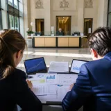 La Banque de France dément vendre sa détention de dette après les accusations de LFI