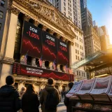 Wall Street plonge à l'ouverture, les semi-conducteurs et Netflix tirent les indices vers le bas
