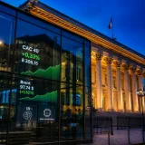 Le CAC 40 progresse légèrement soutenu par l’énergie et un regain pour l’IA