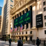Wall Street rebondit après un ralentissement de l'inflation, la Fed moins attendue en juillet
