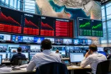 Wall Street recule, le Nasdaq particulièrement touché; le pétrole bondit sur fond de tensions au Moyen‑Orient