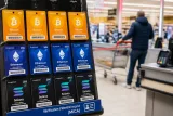 Des cartes Bitcoin et Ethereum en rayons Carrefour : nouvelle étape pour l'accès grand public aux cryptos