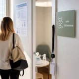Une heure par jour pour allaiter au travail en Nouvelle‑Calédonie : ce que prévoit le Code du travail
