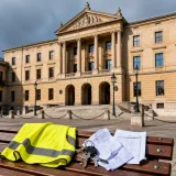 Un salarié obtient 16 816,82 € et le droit au chômage après des salaires impayés et des menaces
