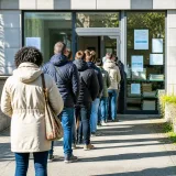 Plus de 99 000 exclus des allocations : la réforme du chômage provoque une forte affluence vers les CPAS