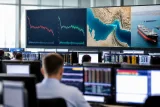 Pétrole : légère baisse mais semaine gagnante alors que l'escalade Iran‑États‑Unis pèse sur l'offre