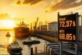 Pétrole : des prix stables autour de 70 $ alors que l'offre reprend et que la géopolitique reste fragile
