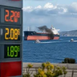 Cours du pétrole repartent à la hausse après des attaques contre des pétroliers dans le détroit d'Ormuz