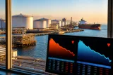 Le pétrole recule légèrement alors que les marchés misent sur un apaisement au Moyen‑Orient