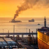 Attaques en mer Rouge : le Brent frôle 100$ et fait peser un risque sur les approvisionnements mondiaux
