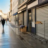 Fermetures en série des friperies à Lorient : le marché de la seconde main confronté à la réalité économique