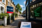Les prix de l'immobilier britannique repartent légèrement à la hausse, un soutien pour la Bourse