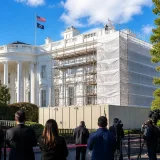 Une cour d'appel bloque la salle de bal de la Maison Blanche, Trump promet d'aller à la Cour suprême