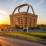Un « panier géant » de 16 000 m² mis en vente : symbole d'architecture d'entreprise à 7,5 M€