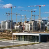 Offre en forte hausse mais ventes en recul : le marché du logement confronté à un déséquilibre majeur