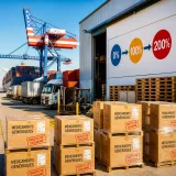 Washington annonce des surtaxes massives sur les génériques, un séisme pour les chaînes d'approvisionnement