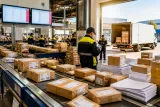 Taxe européenne sur les petits colis : mise en oeuvre chaotique et conséquences pour les consommateurs