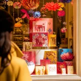 Lancôme lance une édition limitée signée Arne Quinze pour la Fête des mères