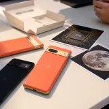 Pixel 11 Pro : une fuite dévoile le téléobjectif amélioré et des visuels marketing avant le lancement