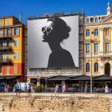 Une publicité XXL pour Snapchat provoque une controverse sur la promenade des Anglais à Nice