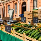 Les courgettes flambent : +32 % en un an, jusqu'à 5,90 €/kg dans certains étals