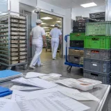 Hausse des prix alimentaires : les géants de la restauration collective raflent de nouveaux contrats