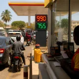 Le Sénégal relève ses prix à la pompe : le super passe à 990 FCFA, le gasoil à 755 FCFA