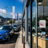 La Campanie réduit ses dépenses de mobilité : la voiture neuve s’effondre