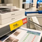 iPhone 17 : la version d'entrée de gamme affichée à 719 € pendant les soldes