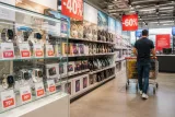Fnac et Darty renforcent les réductions des soldes d’été : quelles économies réelles pour les foyers ?