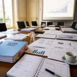 Le gouvernement remet sur la table la désindexation des pensions pour préparer 2027