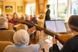 Un festival ancien en visite d’Ehpad : musique vivante pour résidents à Pézilla-la-Rivière