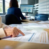 Retraite : pourquoi les Français nés 1960-1964 passent souvent à côté du minimum contributif