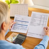 Cumul emploi‑retraite : à partir de 2027, la reprise d’activité pèsera si vous gagnez plus de 7 000 € par an