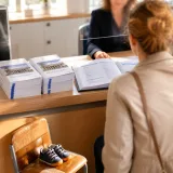 Deux décrets publiés : comment changent le calcul des retraites pour les parents et les mères