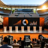 Débat Medef : les retraites et la dette au cœur du premier face‑à‑face des candidats