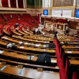 Séance tendue à l’Assemblée : la majorité quitte l’hémicycle et la polémique enfle autour du 49.3