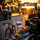 Julian Alaphilippe met un terme à sa carrière à 34 ans : hommages et bilan