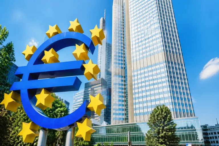 VTB relève ses provisions: inflation et taux élevés forcent un durcissement du risque