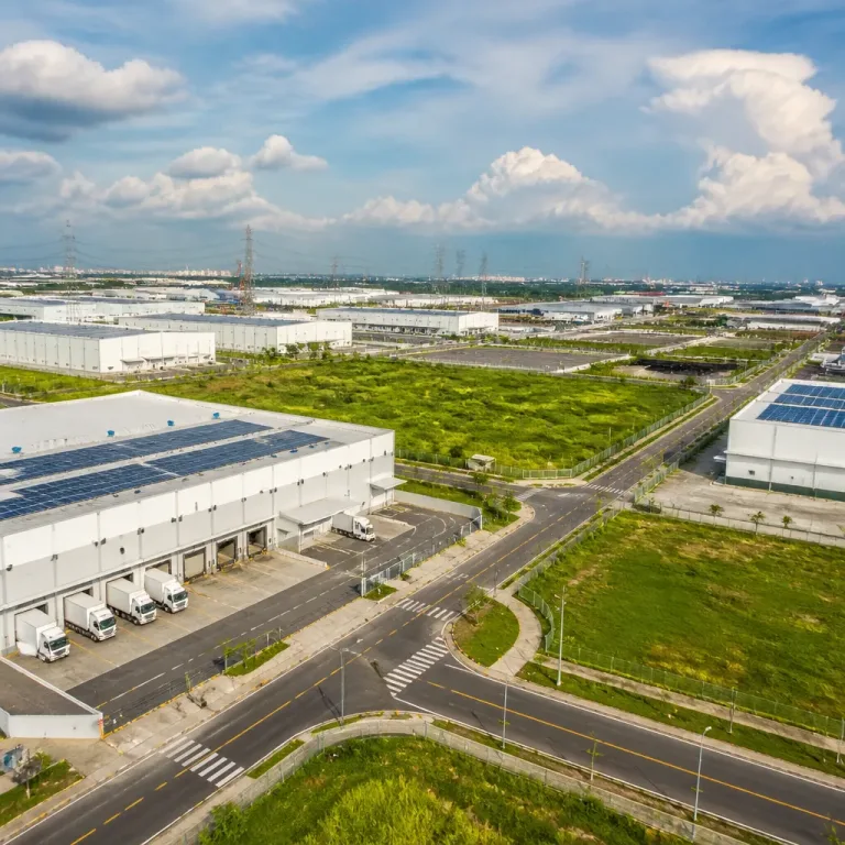 Les IDE au Vietnam bondissent à 34,65 milliards $ au 1er semestre, pression sur les parcs industriels