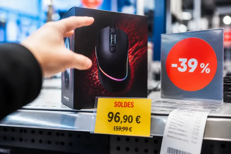 Soldes : la souris Razer DeathAdder V3 Pro à 96,90 € — économie nette de 63,09 €