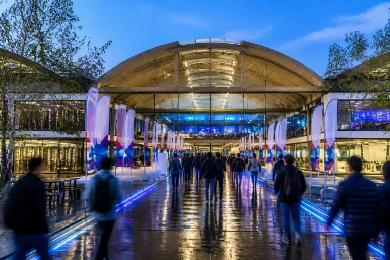 Station F élargit F/ai pour faire de Paris un hub européen de l'intelligence artificielle